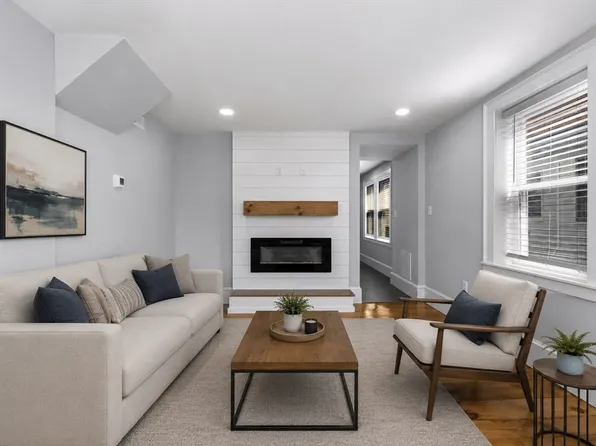 42 School St #2, Salem, MA 01970