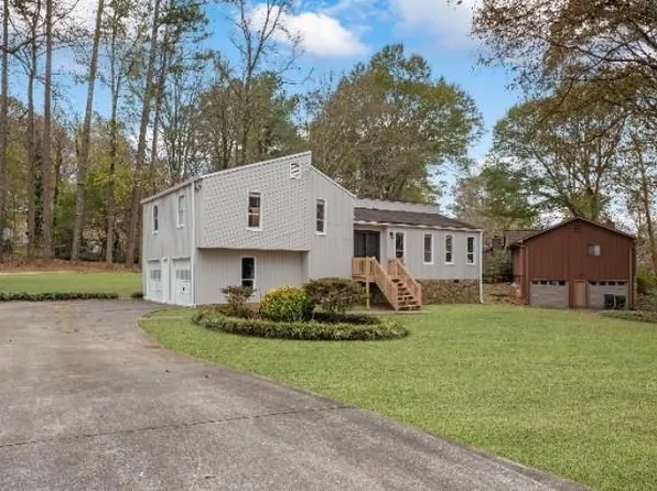 2532 Hidden Hills Dr, Marietta, GA 30066