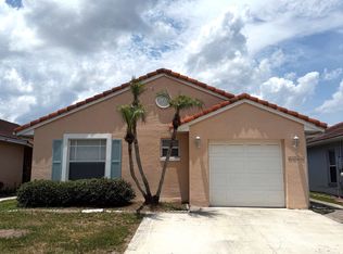 2318 Santa Ana St, Kissimmee, FL 34743