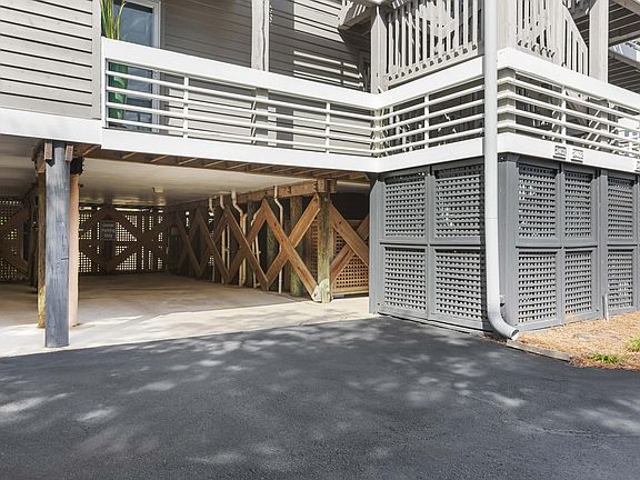 5th image of 2402 Racquet Club Dr