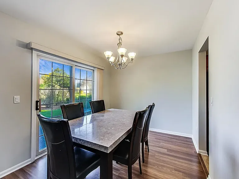 3245 Daniels Ct — Photo 7