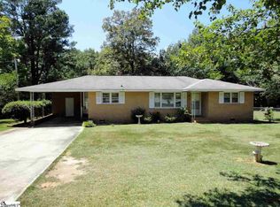 506 Fairview Rd, Laurens, SC 29360