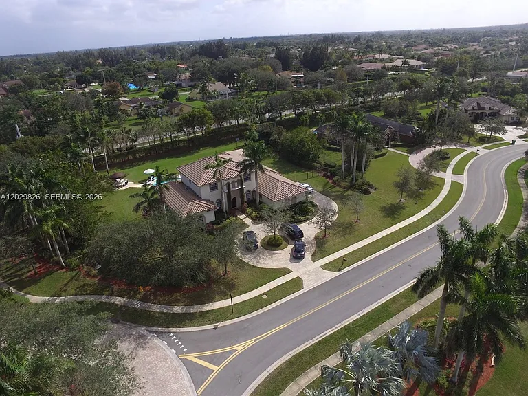 2750 Jockey Cir E — Photo 5