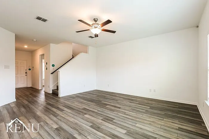 2955 Jackson Smt — Photo 10