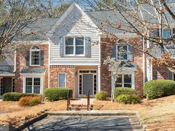 312 River Glen Dr, Roswell, GA 30075