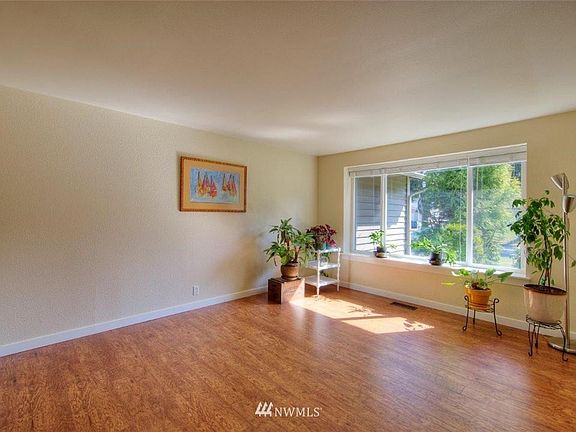 5th image of 20718 52nd Avenue Ct E