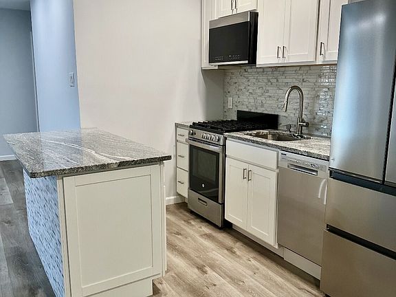 2nd image of 126 Biruta St #B16