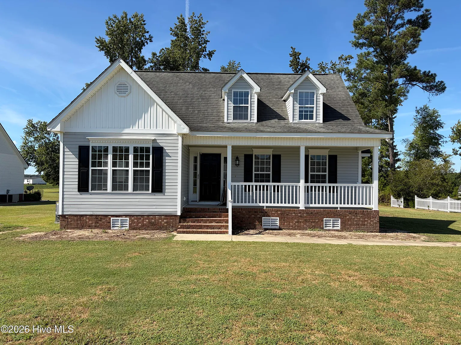 3 bed, 2.5 bath, $1,850 — Photo 1