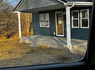 212 Rainer Dr, Oak Hill, OH 45656