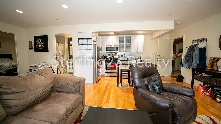 Rented by Sterling Realty Solution Inc | media 3