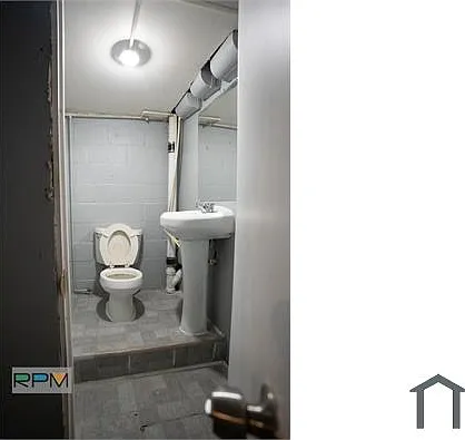 816 Bonaparte Ave — Photo 9