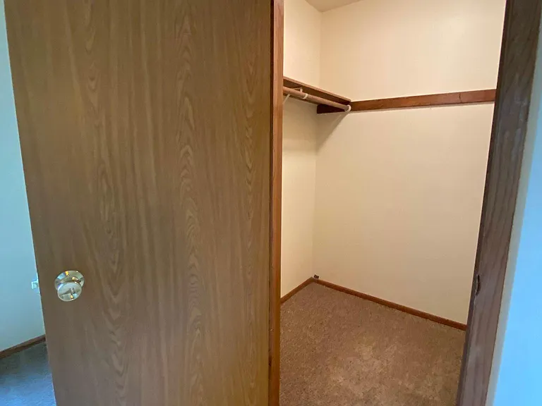 1453 S Carriage Ln — Photo 17