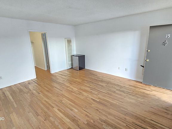 3rd image of 11619 Darlington Ave #15