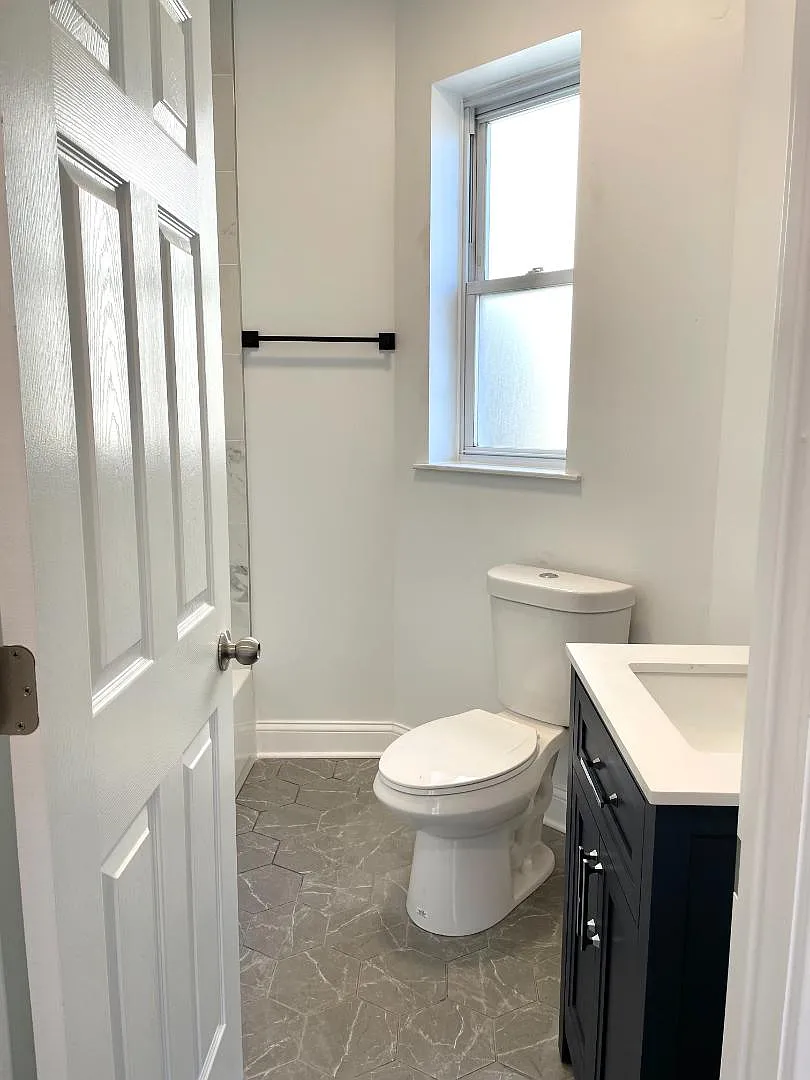 9647 S Forest Ave - 9647 S Forest Ave #2F — Photo 4