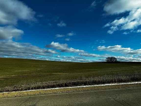 3rd image of W8003 County Road C