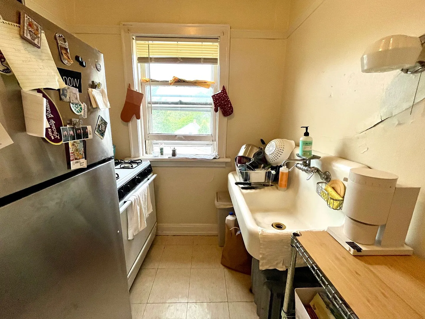 3825 N Oakland Ave — Photo 3