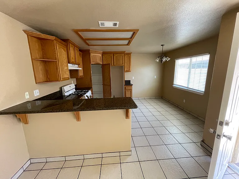 16439 Smoke Tree St #16431 — Photo 2