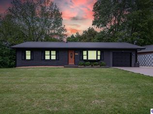 673 W Crocus Dr, Radcliff, KY 40160