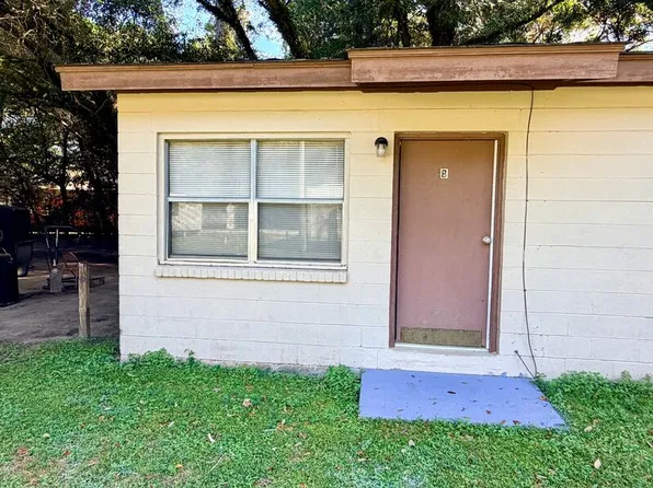 533 Amber St APT B, Pensacola, FL 32503