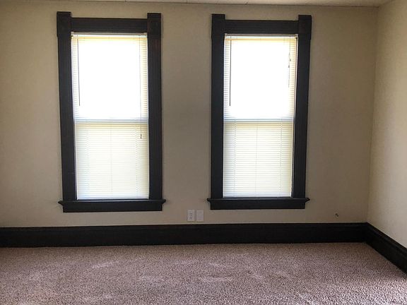 4th image of 615 Marion St
