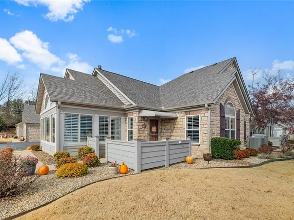 2100 W New Hope Rd APT 902, Rogers, AR 72758