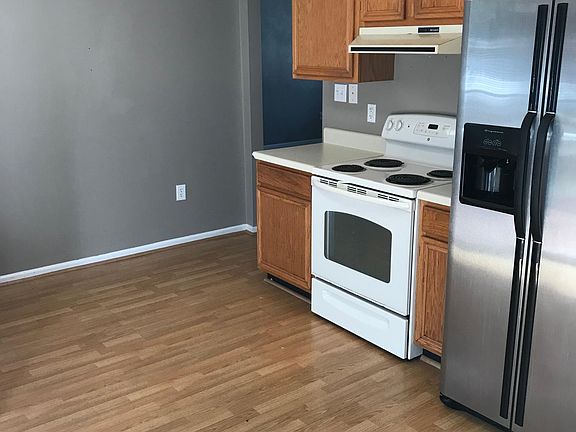 3rd image of 4793 Long Acre Dr NE
