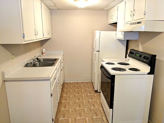 2nd image of 3811 Sandhurst Dr APT 111
