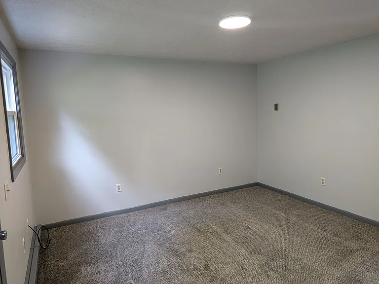 669 Highland Ave — Photo 2