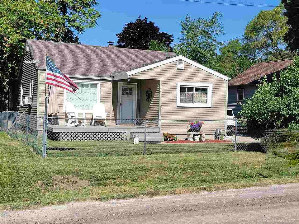 1544 Lambden Rd, Flint, MI 48532 Zillow