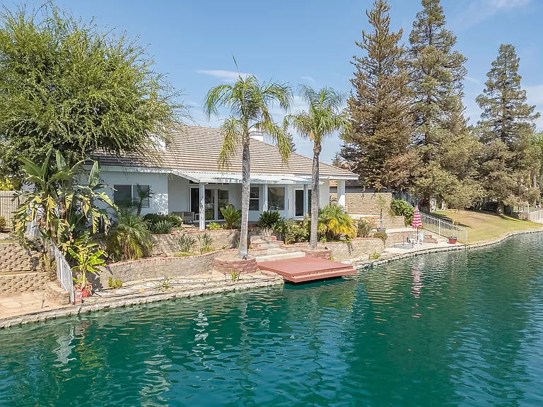 8301 Waterfield Dr — Photo 44