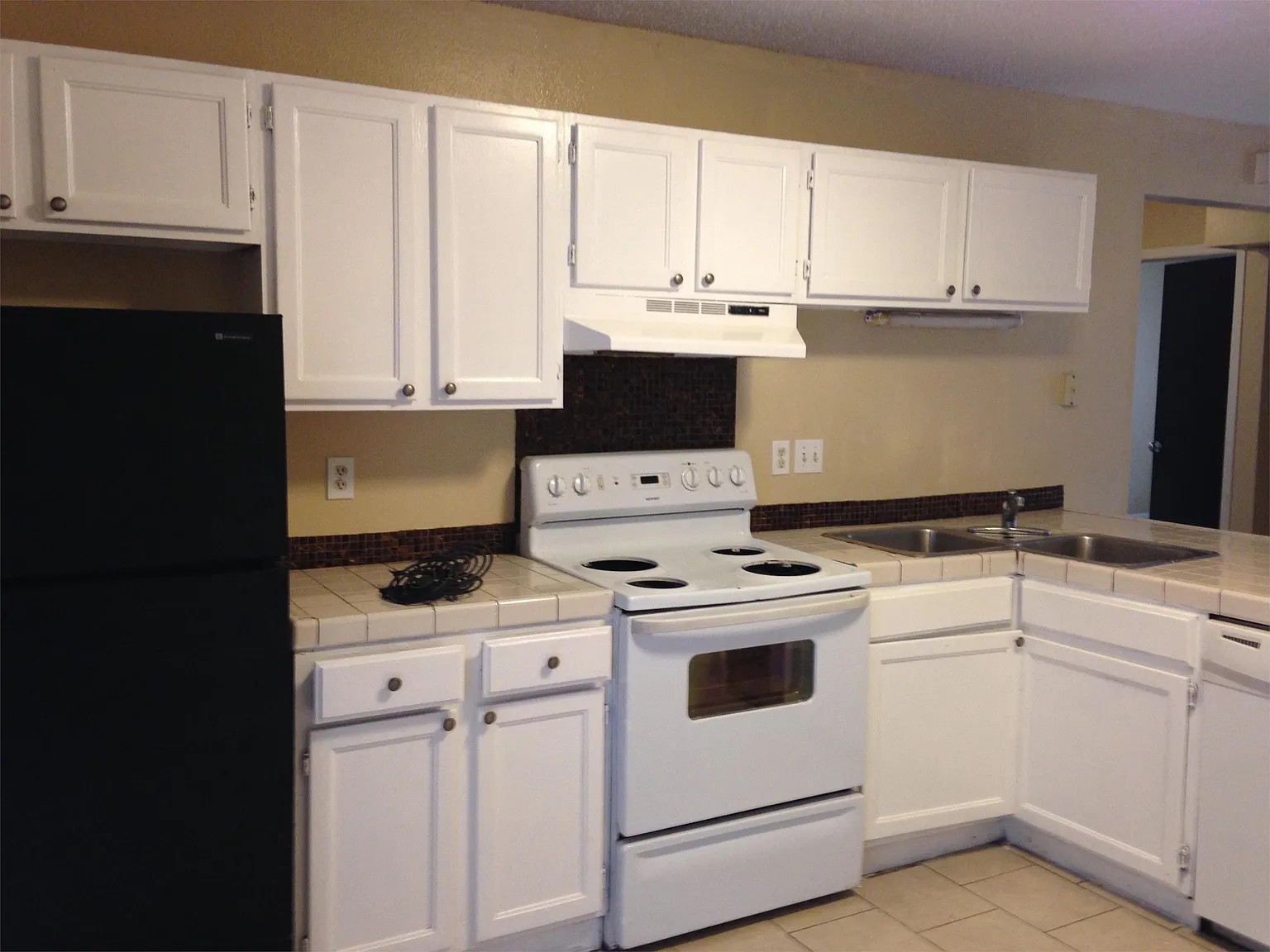 1128 Mazatlan - B — Photo 2