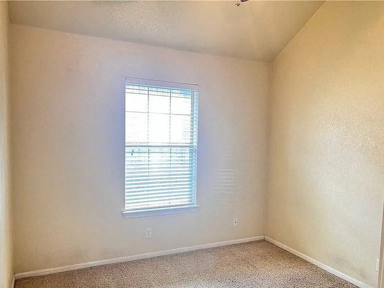 2009 Herald Dr — Photo 11