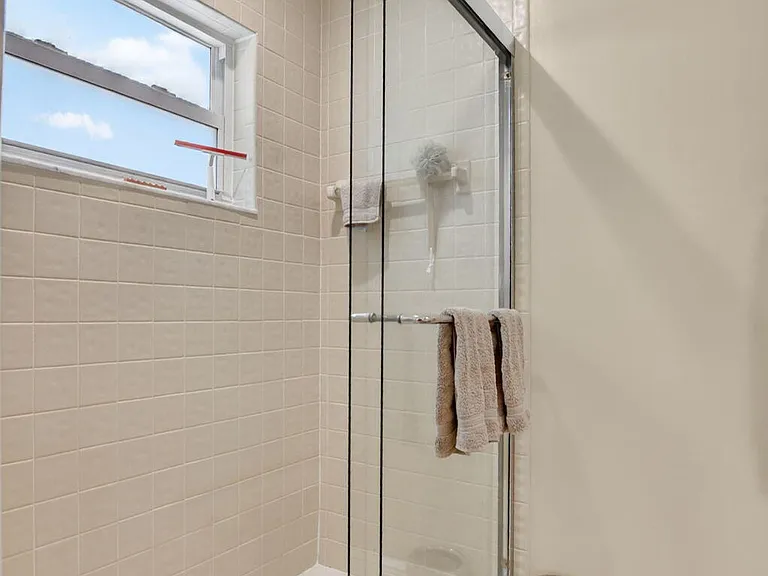 10065 Camelback Ln — Photo 40