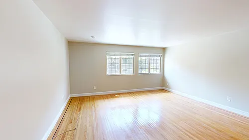 600 Oak St Photo 1