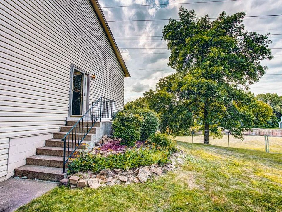 1st image of 2506 Copper Cliff Trl