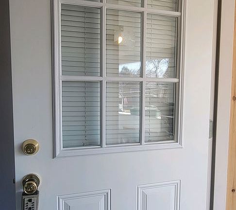 5th image of 242 Lynwood Ave APT C