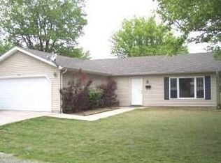 228 Michigan St, Carterville, IL 62918
