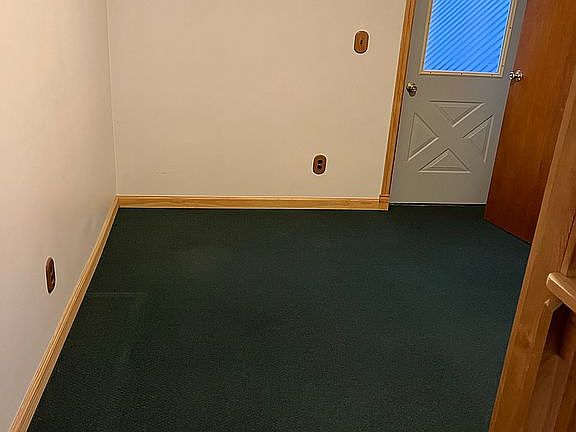3rd image of 98 Washington St