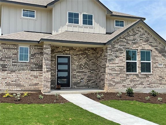 5th image of 609 Paddock Ln