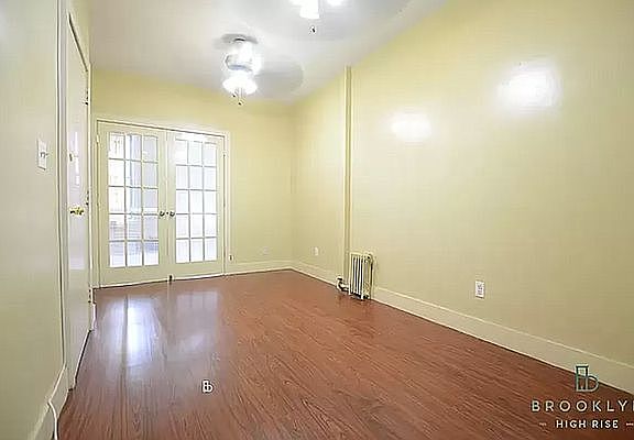 2nd image of 200 Irving Ave #2A