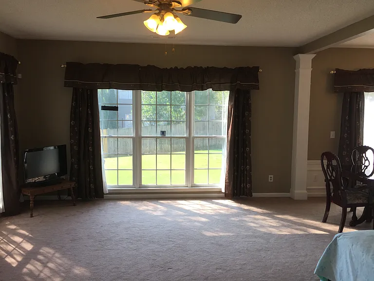 6075 Pattingham Dr — Photo 58
