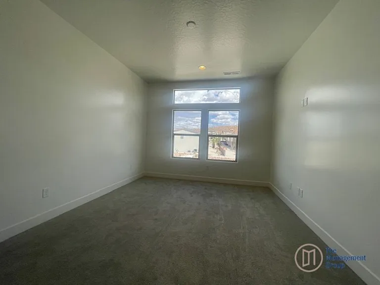 4179 E Elrond Ln — Photo 6