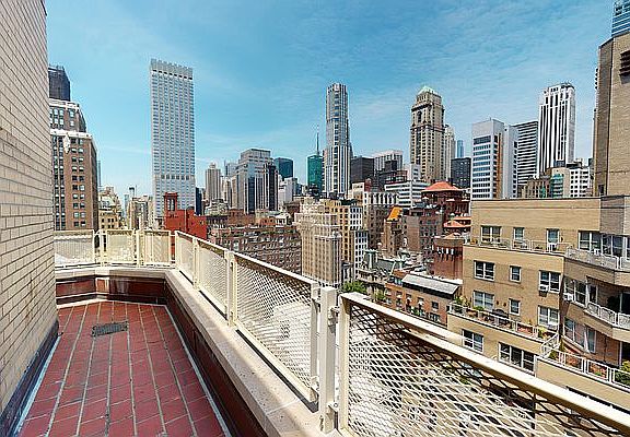4th image of 30 Park Ave Penthouse B