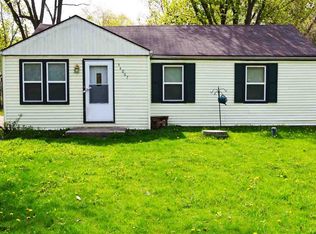 54067 Maple Lane Ave, South Bend, IN