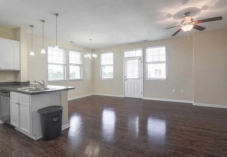 The Quarters at Park View — Photo 15