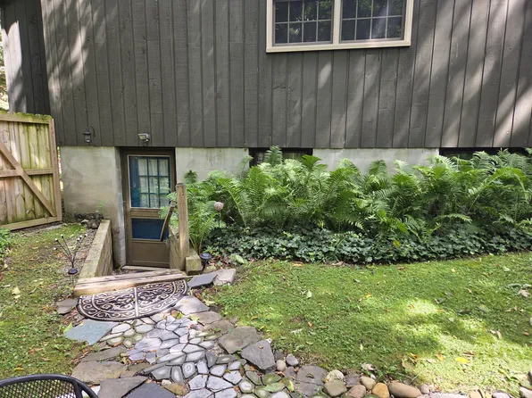 138 Burleigh Dr, Ithaca, NY 14850