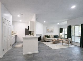 9600 Royal Ln APT 202, Dallas, TX 75243
