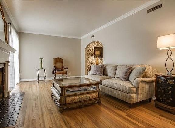 5th image of 9610 El Patio Dr