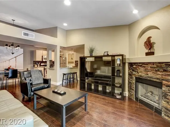 950 Seven Hills Dr APT 2524, Henderson, NV 89052