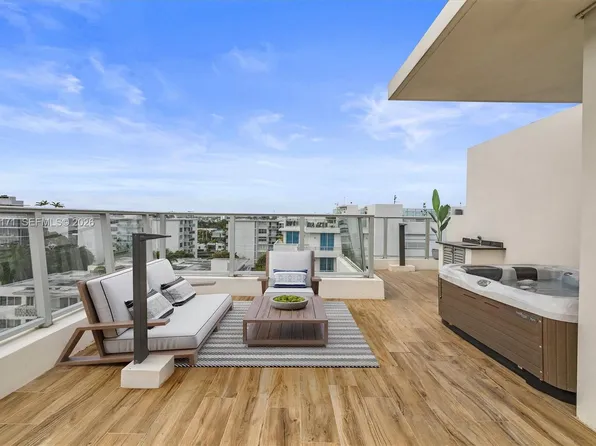 1150 101st St Penthouse 702, Miami Beach, FL 33154